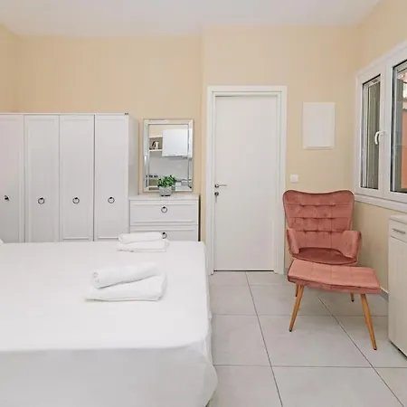 Corfu Portside Studio!