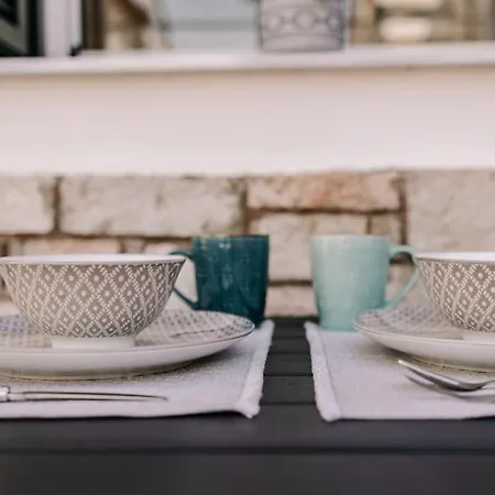 Corfu Portside Studio! Apartment Mantouki