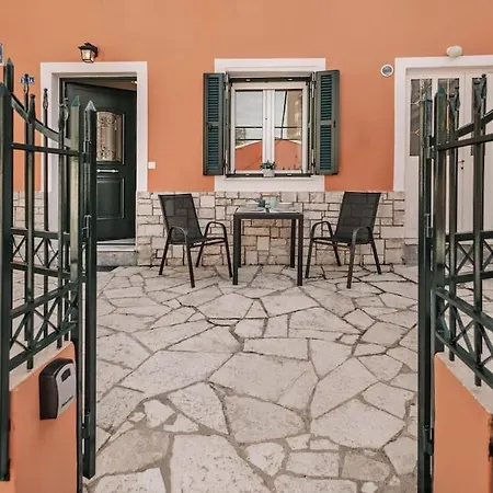 Corfu Portside Studio! Apartment