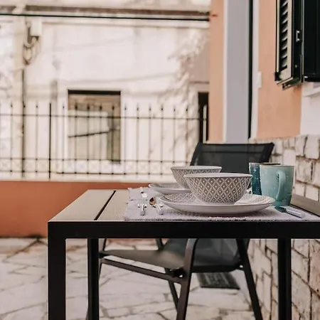 Corfu Portside Studio! Mantouki