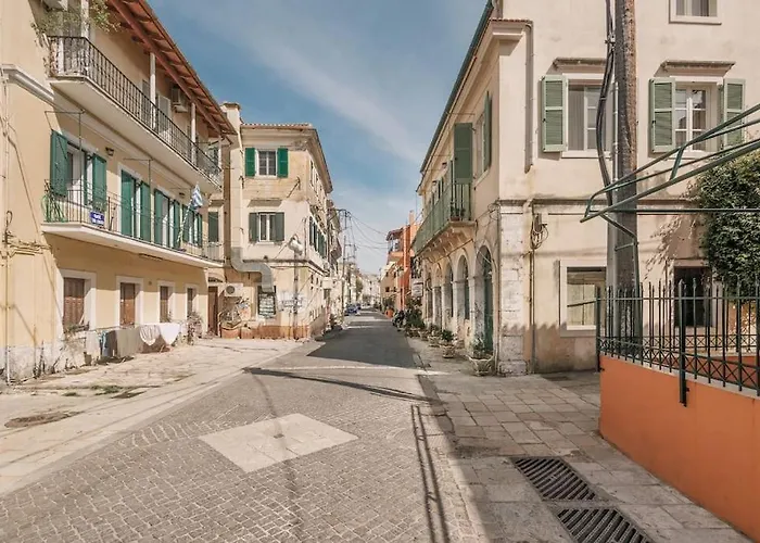 Corfu Portside Studio! شقة Mantouki